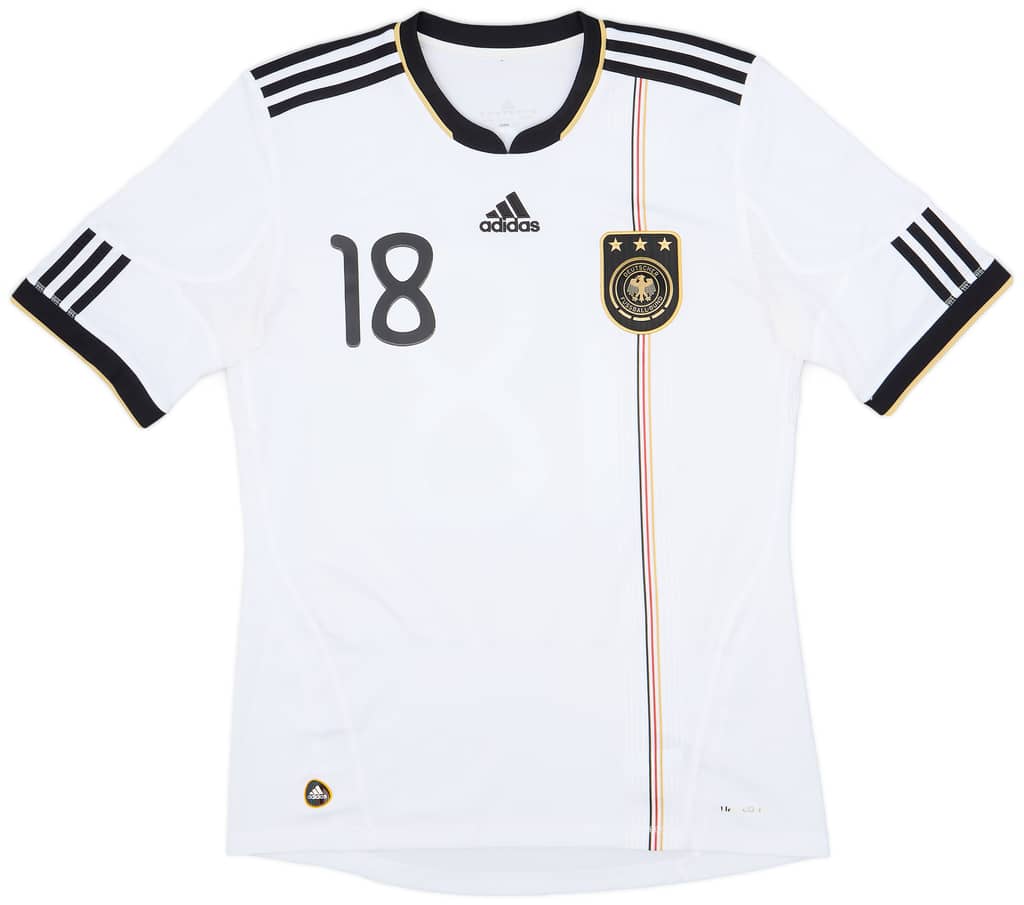 2010-11 Germany Home Shirt Kroos #18