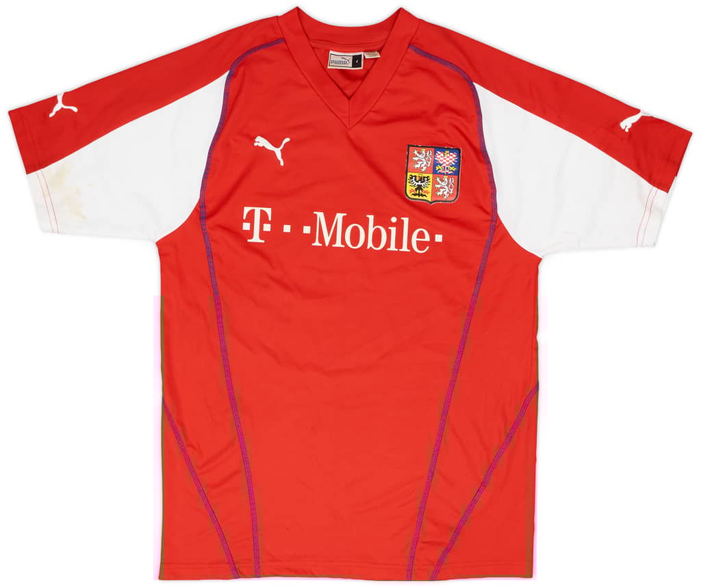 2004-05 Czech Republic Basic Home Shirt - 5/10 - (L)