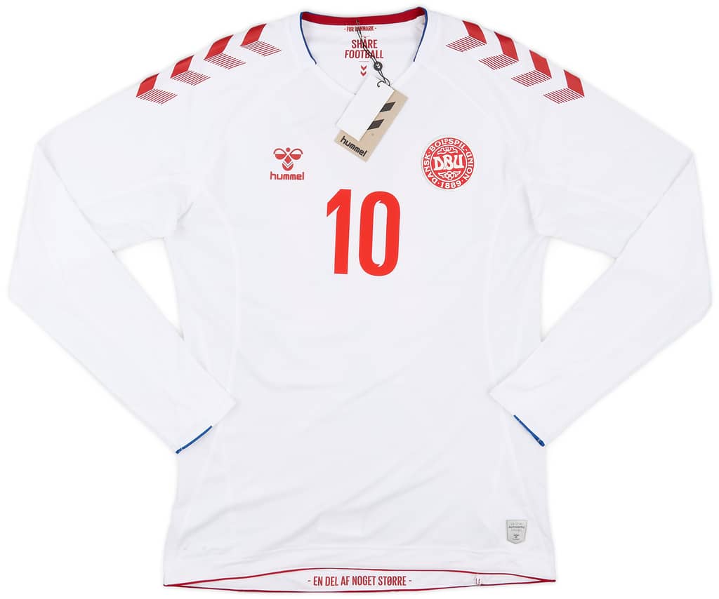 2018-19 Denmark Away Shirt Eriksen #10 (L)