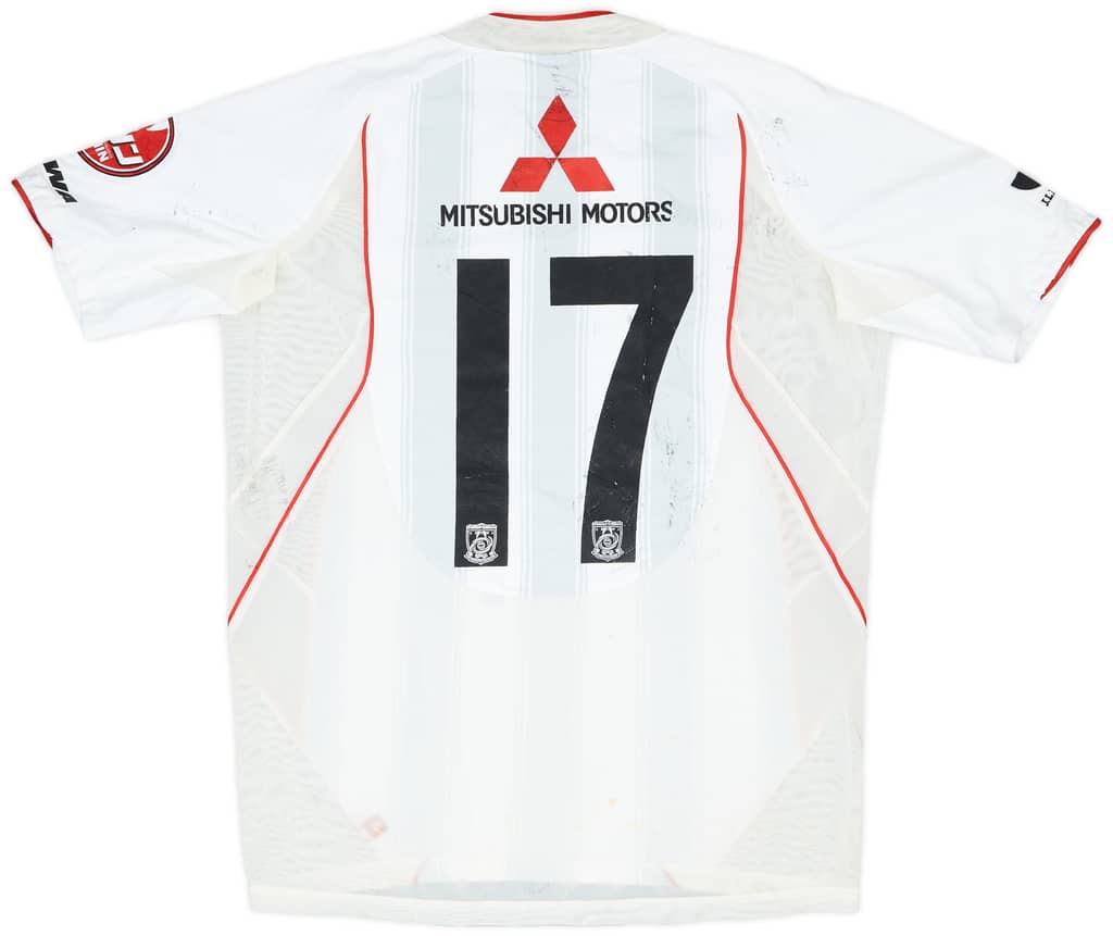 2005 Urawa Red Diamonds Match Issue Away Shirt #17 (Hasebe)