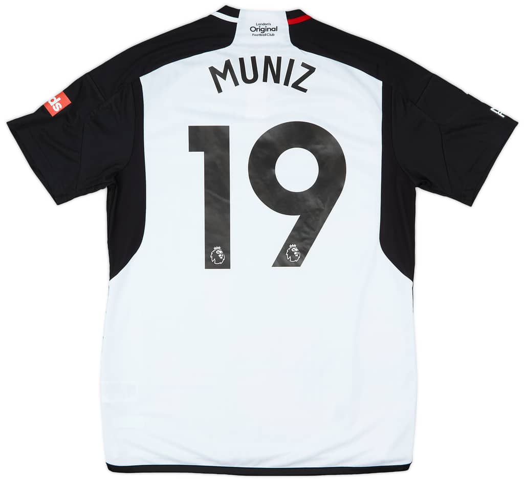 2023-24 Fulham Match Issue Home Shirt Muniz #19