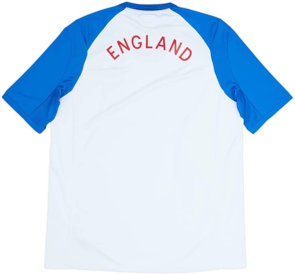 Camiseta Umbro de entrenamiento de Inglaterra 2010-11