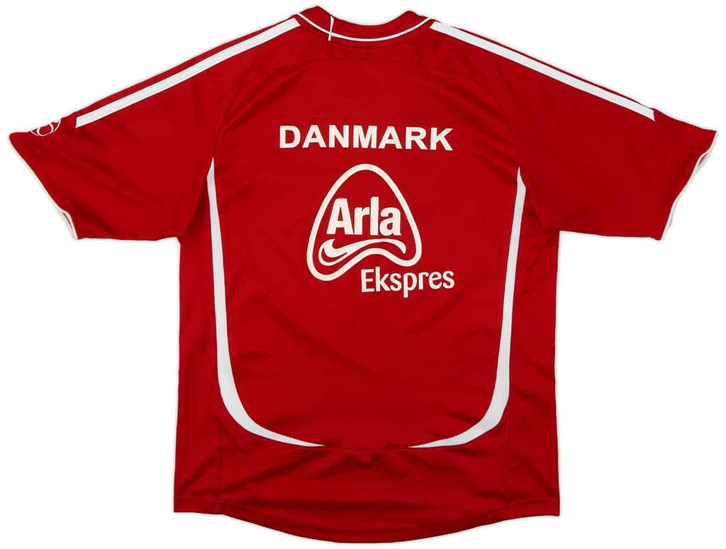 2006-08 Denmark Home/Training Shirt - 6/10 - (L.Boys)