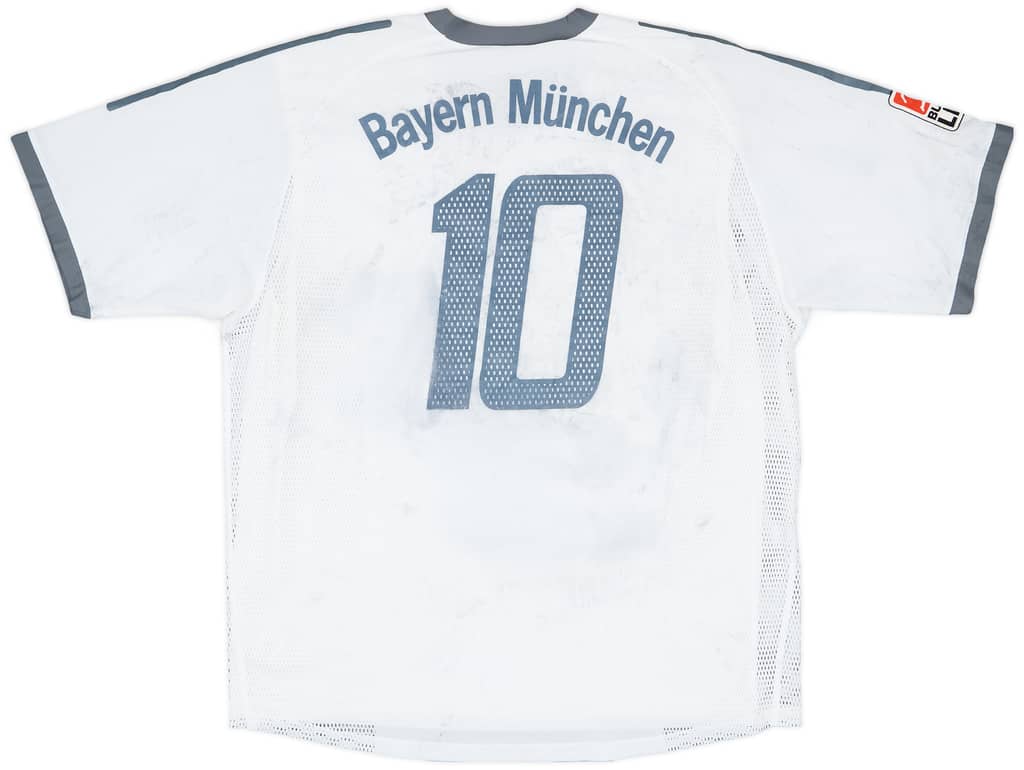 2002-03 Bayern Munich Match Issue Away Shirt #10