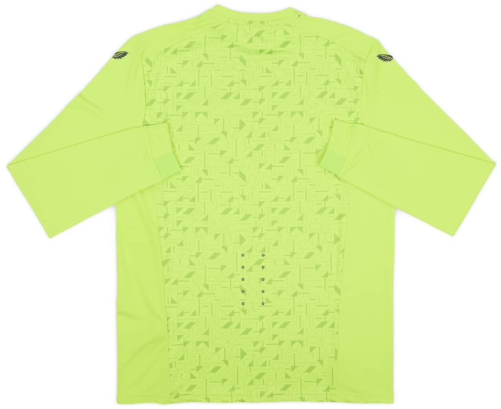 2023-24 Wolves Authentic GK Shirt
