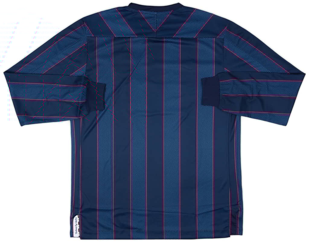 2011-12 Hearts Away L/S Shirt