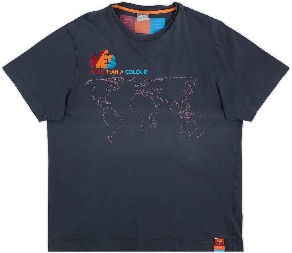 2009-10 Barcelona Nike 'Mes' Graphic Tee - 9/10 - (XL)