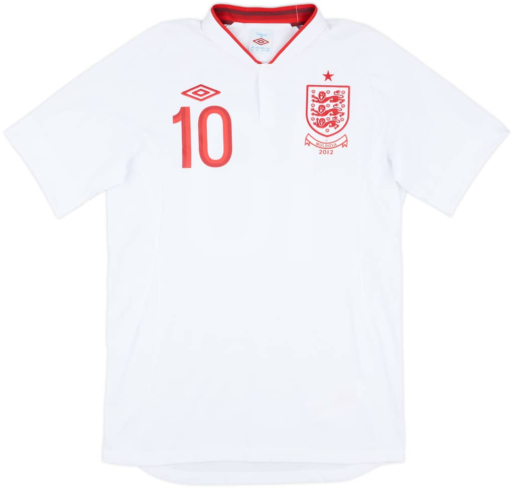 2012 England Match Issue Signed Home Shirt Cleverley #10 (v Moldova)