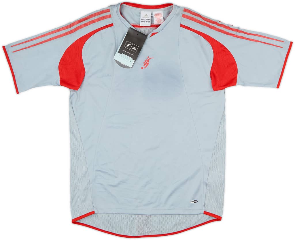 2004-05 adidas Training Shirt (L.Boys)