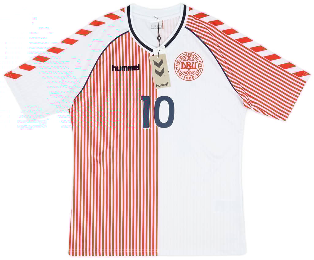 2023 Denmark Hummel 'DBU 86' Reissue Away Shirt Eriksen #10