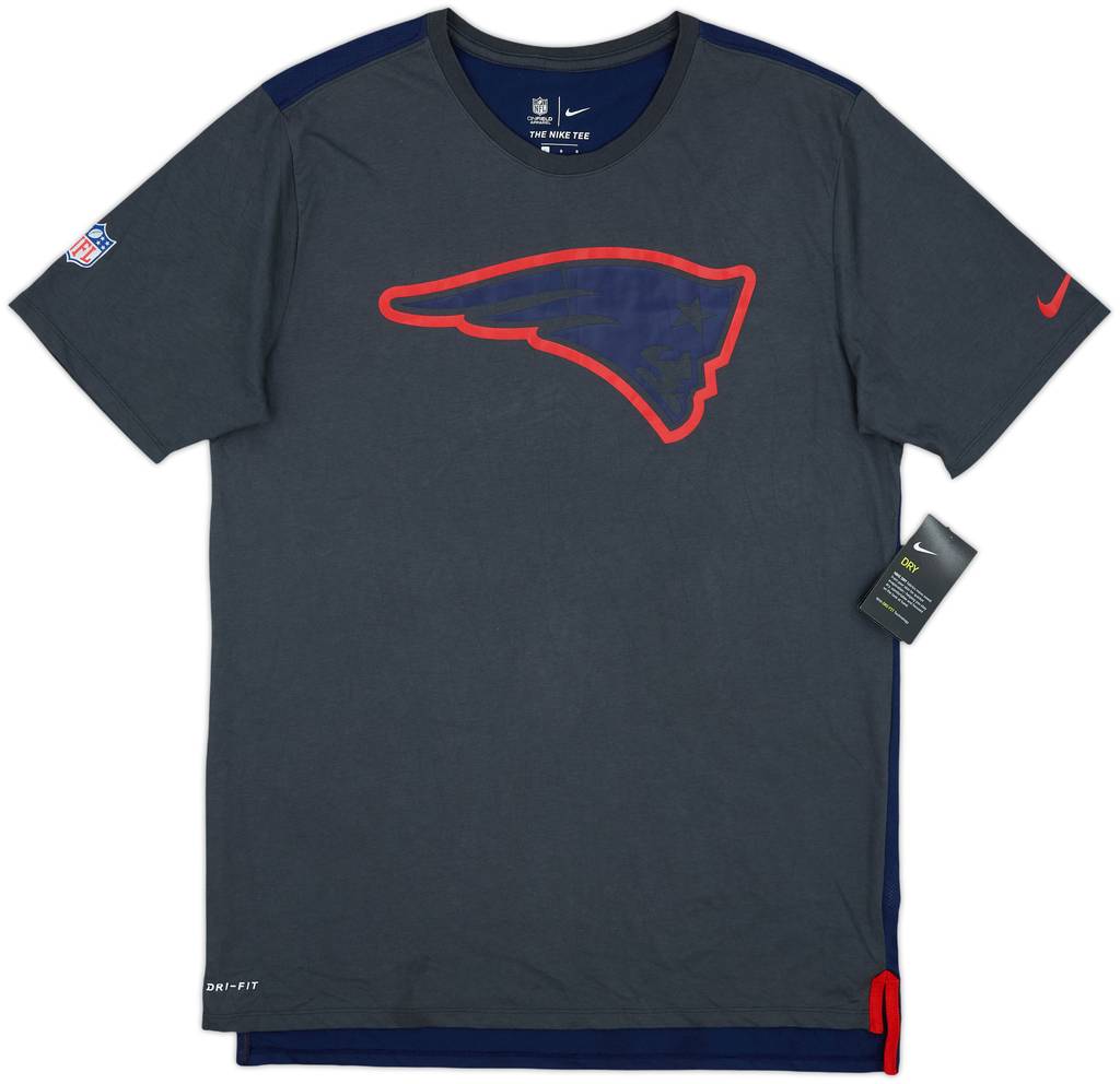 2017 New England Patriots Nike Dri-Fit Tee (L)