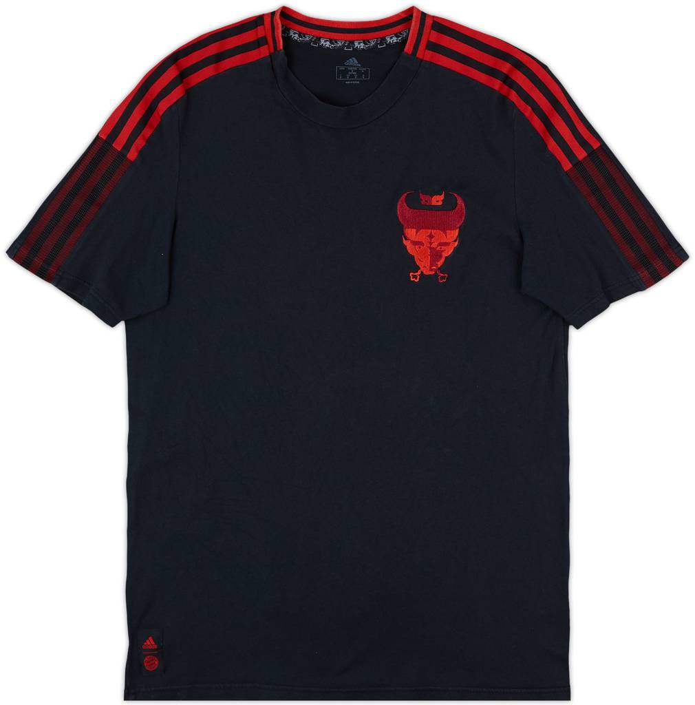 2020-21 Bayern Munich adidas Chinese New Year Tee - 10/10 - (M)