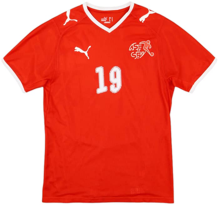 2008-10 Switzerland Home Shirt Behrami #19 - 8/10 - (S)