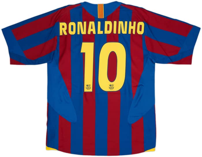 2005-06 Barcelona Home Shirt Ronaldinho #10 - 8/10 - (M)