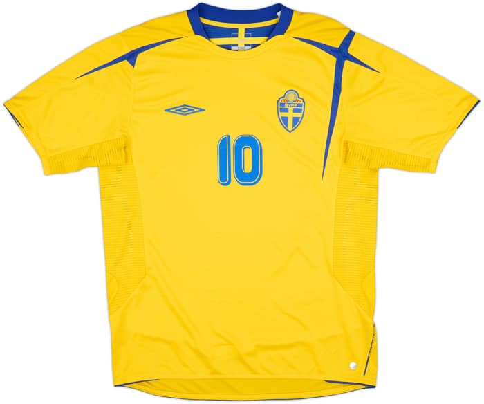 2005-06 Sweden Home Shirt Ibrahimovic #10 - 10/10 - (L)