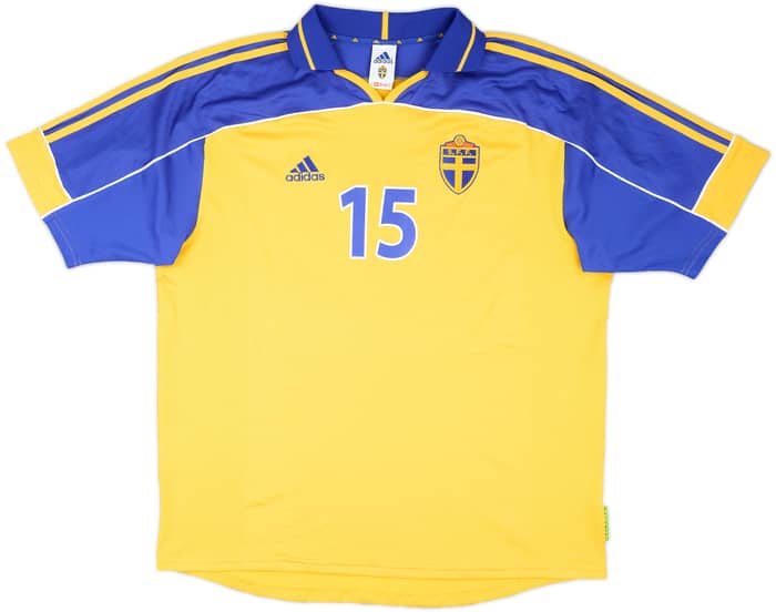 2000-02 Sweden Match Issue Home Shirt #15 (Andersson)