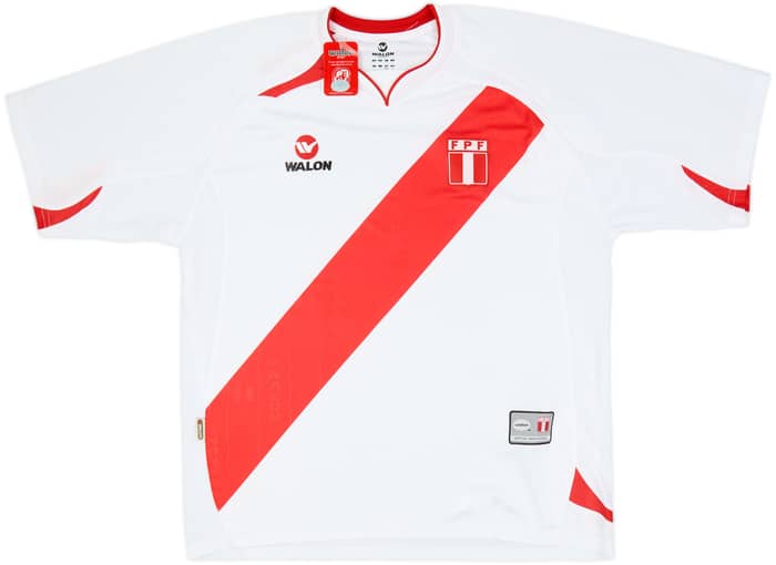 2007-09 Peru Home Shirt (L)