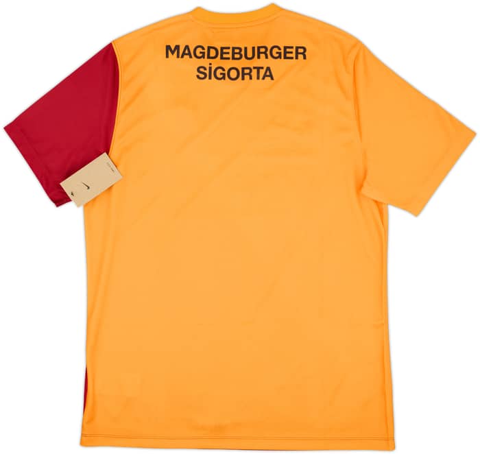 2021-22 Galatasaray Home Shirt (L)