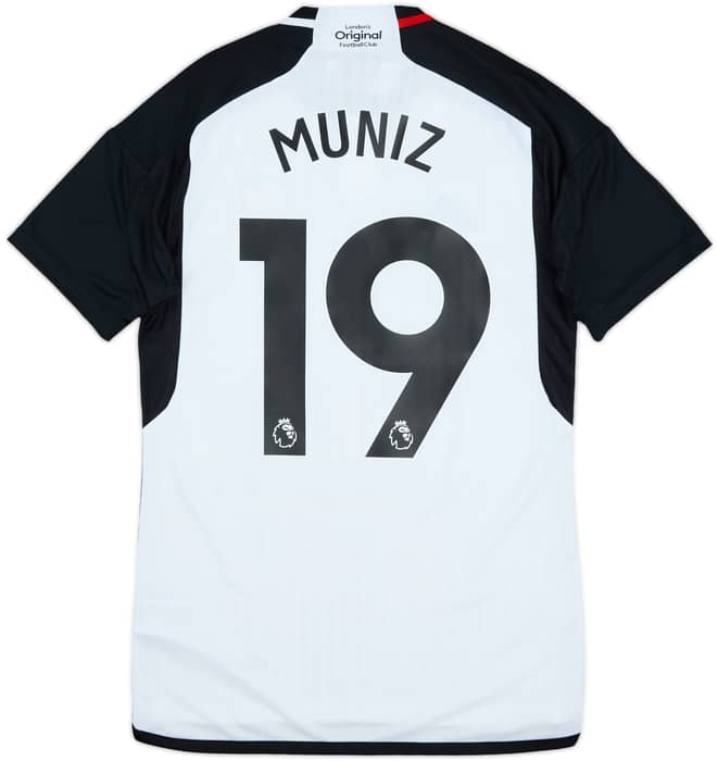 2023-24 Fulham Home Shirt Muniz #19 (S)