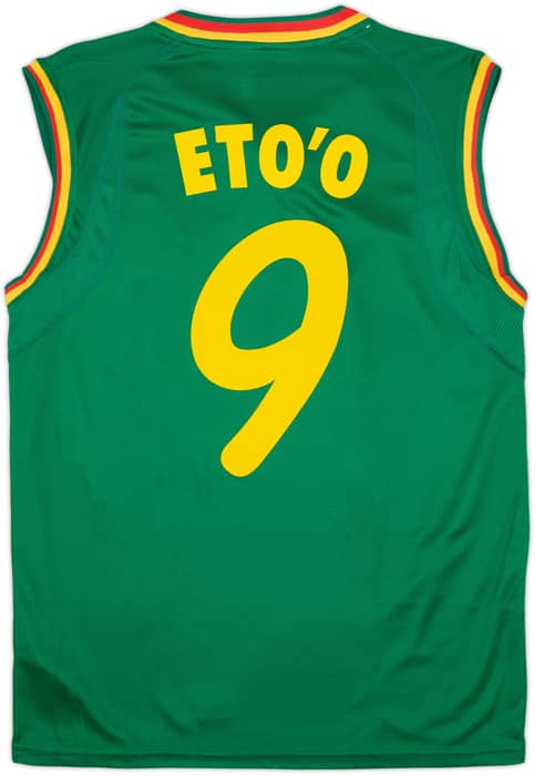 2002 Cameroon Home Vest Shirt Eto'o #9 (L)