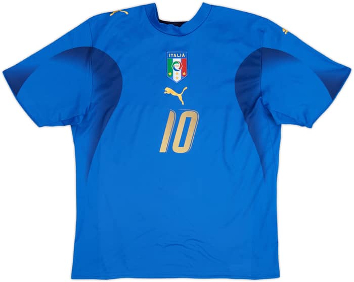 2006 Italy Basic Home Shirt Totti #10 - 9/10 - (L)