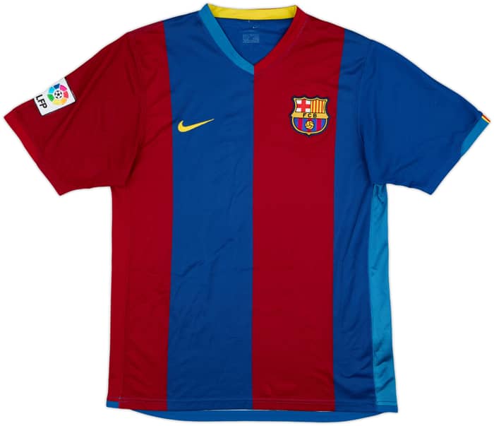 2006-07 Barcelona Home Shirt Ronaldinho #10 - 8/10 - (M)