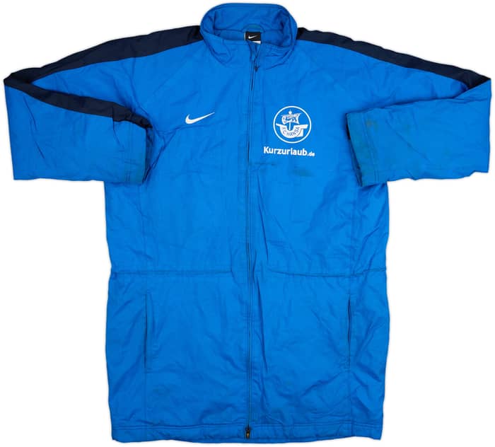 2011-12 Hansa Rostock Nike Abrigo de banquillo acolchado - 5/10 - (M)