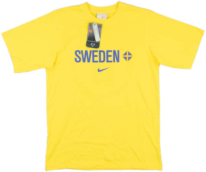 2004-05 Sweden Nike Cotton Tee Zlatan #11 (S)