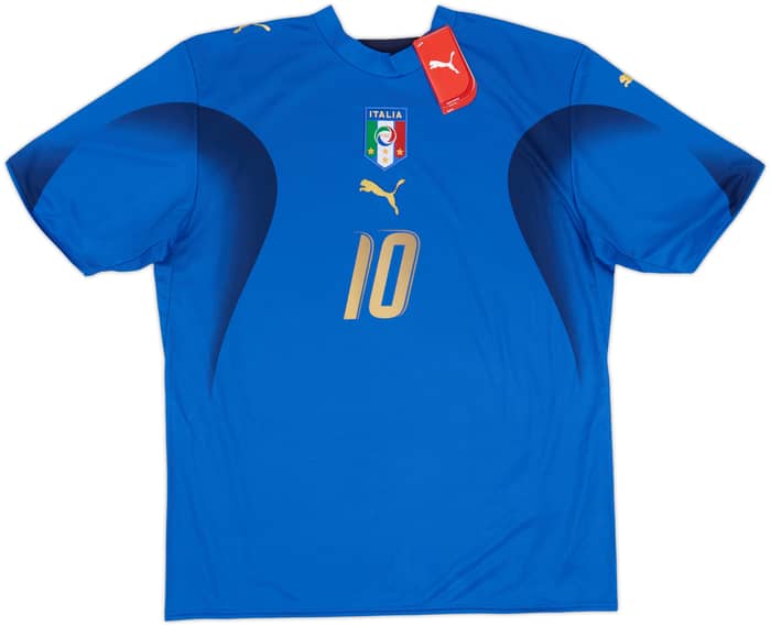 2006 Italy Basic Home Shirt Totti #10 (L)