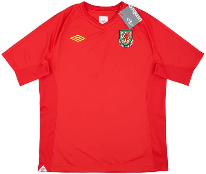2010-11 Wales Home Shirt Morrison (L)