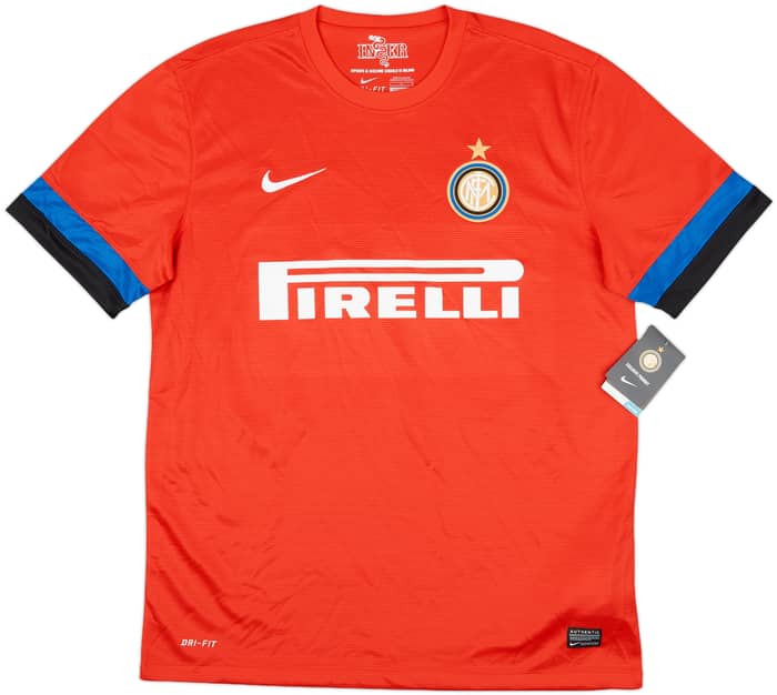 2012-13 Inter Milan Away Shirt Milito #22 (L)