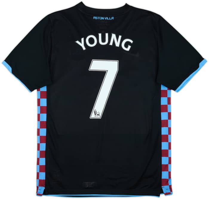 Camiseta de visitante versión jugador del Aston Villa 2010-11 Young #7 - 7/10 - (L)