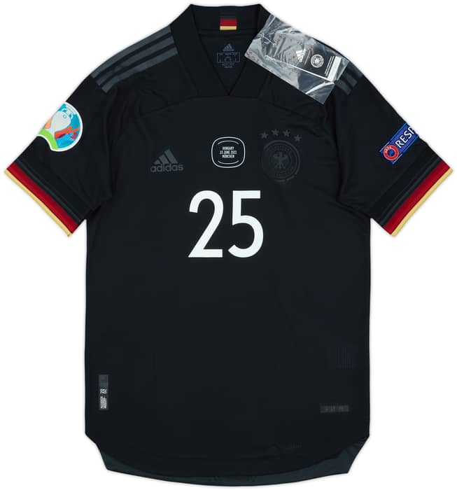 2020-21 Germany Authentic Away Shirt Muller #25 (S)