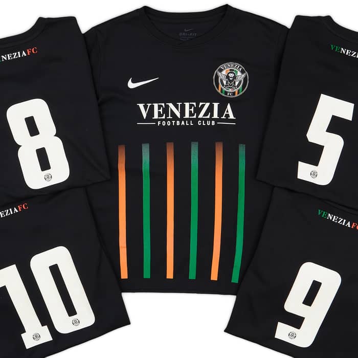 2018-19 Venezia Home Shirt - 9/10 - (L.Kids)