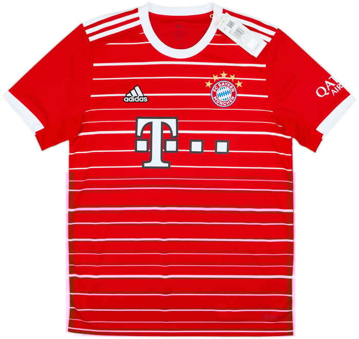 2022-23 Bayern Munich Home Shirt Davies #19 (M)