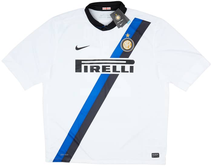 2011-12 Inter Milan Away Shirt Milito #22 (XXL)