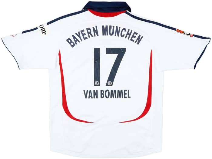 2006-07 Bayern Munich Away Shirt Van Bommel #17 - 6/10 - (L.Boys)