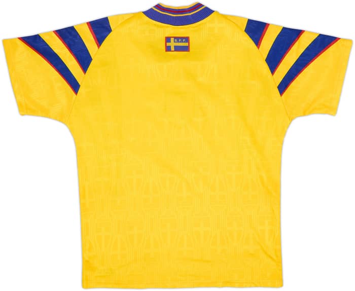 1997 Sweden Home Shirt - 7/10 - (M)