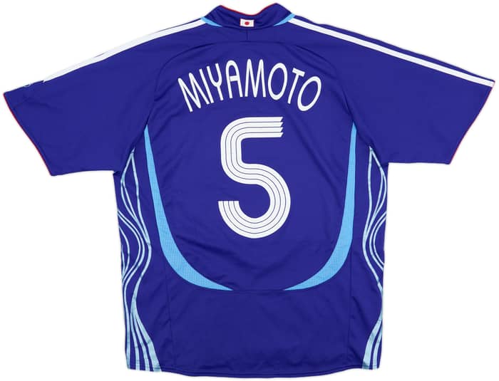 2006-08 Japan Home Shirt Miyamoto #5 - 8/10 - (M)