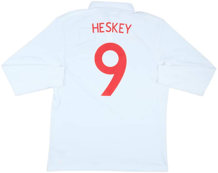 2009 England Match Issue Home L/S Shirt Heskey #9 (v Slovenia)