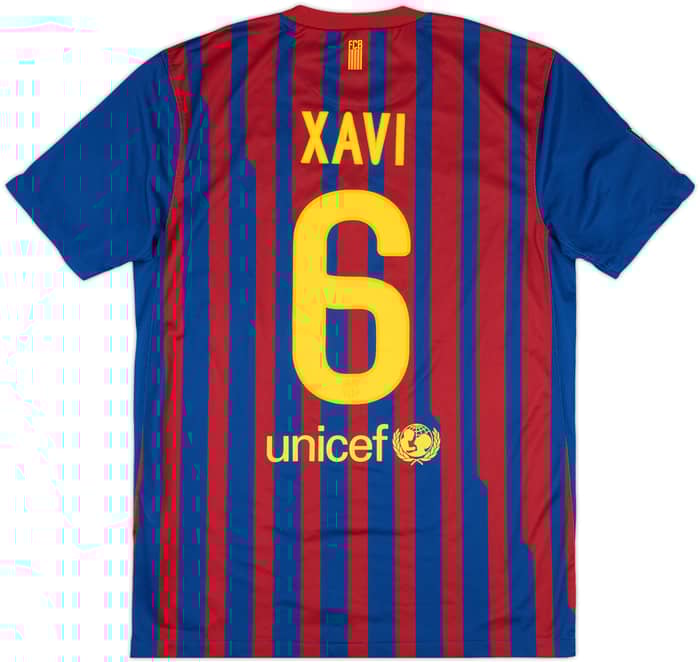 2011-12 Barcelona Home Shirt Xavi #6 - 9/10 - (M)