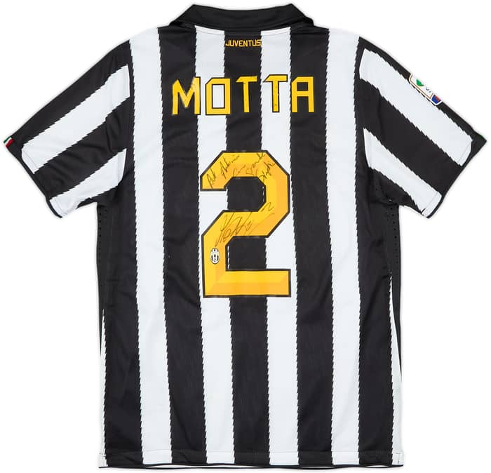 2010-11 Juventus Player Issue Signed Home L/S Shirt Motta #2 - 4/10 - (L)