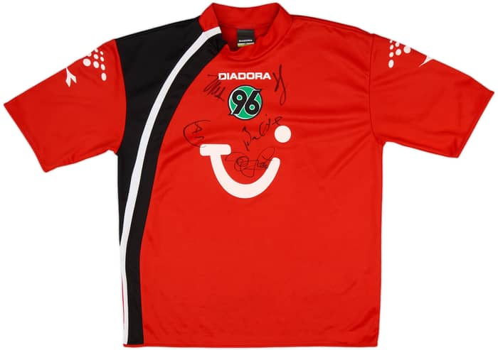 2005-06 Hannover 96 Squad Signed Home Shirt - 7/10 - (XL.Boys)