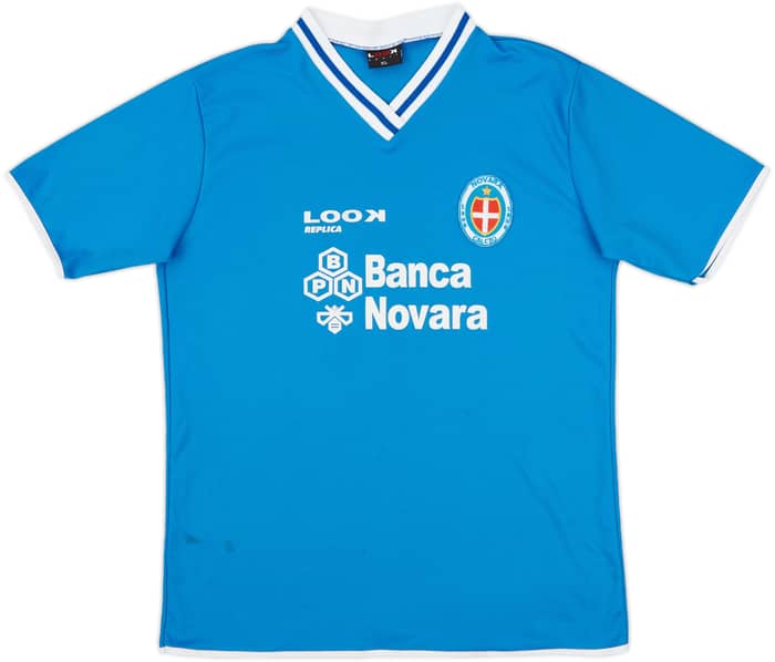 2005-06 Novara Signed Home Shirt - 7/10 - (XL)