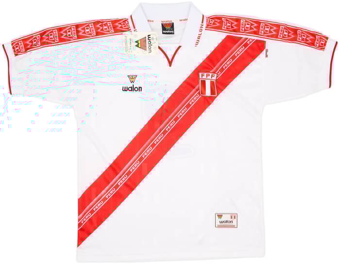 2000-01 Peru Home Shirt #9 (L)