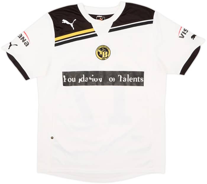 2010-11 Young Boys Youth Match Issue Away Shirt #17