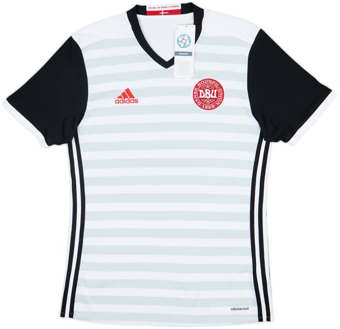 2015-16 Denmark Away Shirt (S)