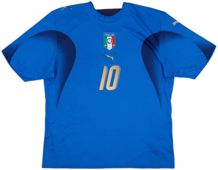 2006 Italy Basic Home Shirt Totti #10 - 7/10 - (L)