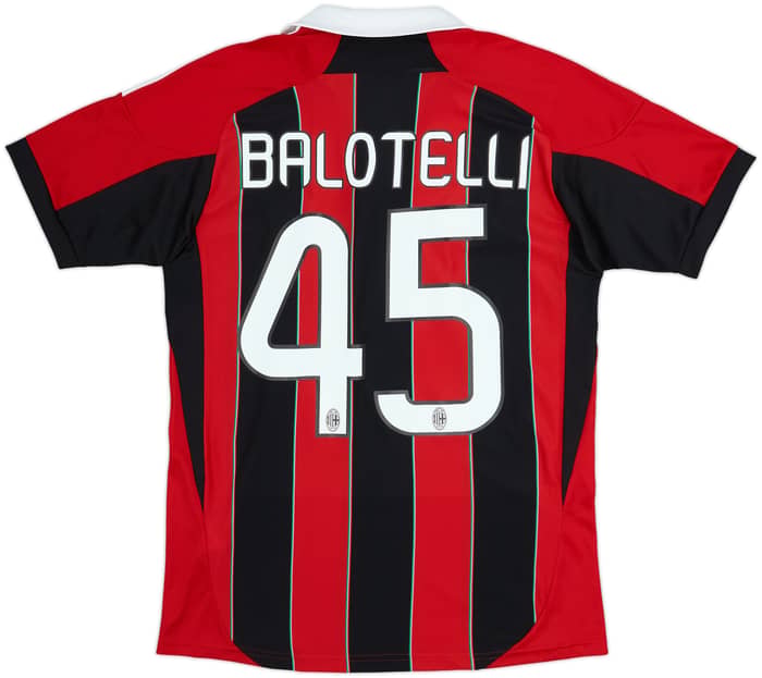2012-13 AC Milan Home Shirt Balotelli #45 (XL.Boys)