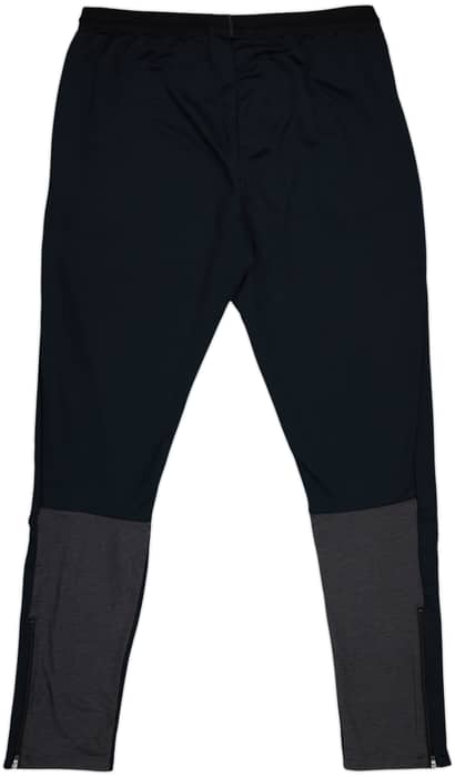 2017-18 Liverpool New Balance Track Pants/Bottoms (XL)